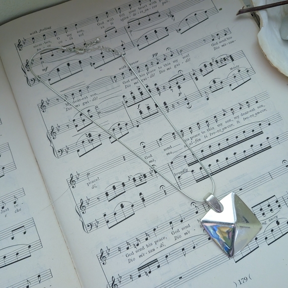 Elegant Silver Pendant Necklace - Picture 9 of 9